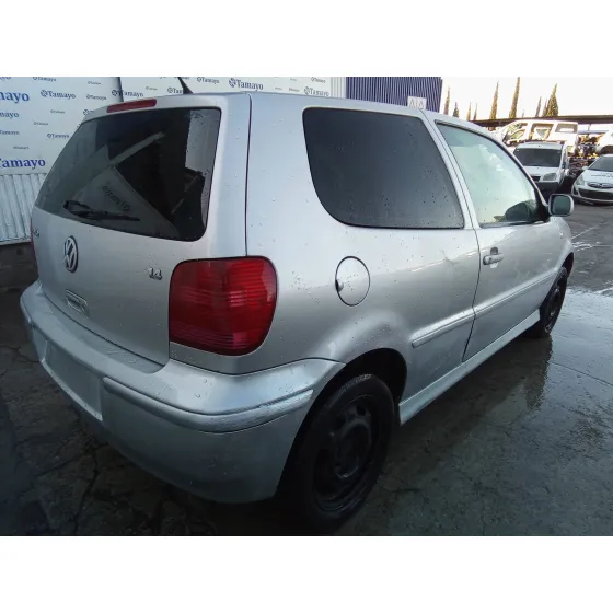 VOLKSWAGEN POLO BERLINA (6N2) '2001 1.4 16V PLATA