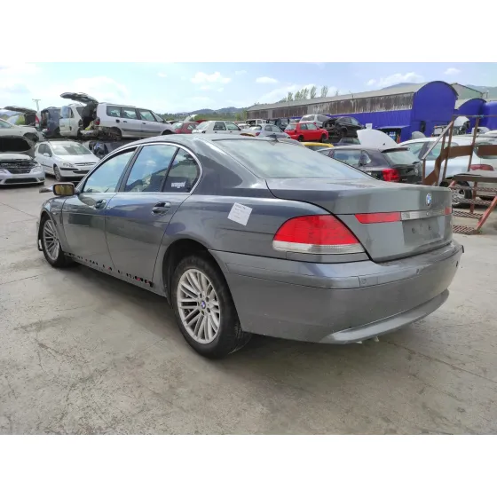 BMW SERIE 7 (E65/E66) '2002 3.6 V8 32V CAT GRIS