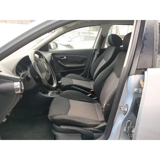 SEAT IBIZA (6L1) '2002 * AZUL CIELO