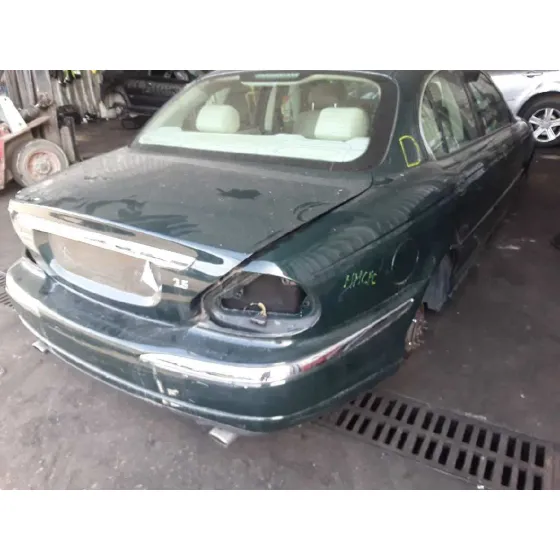 JAGUAR X-TYPE '2004 * VERDE
