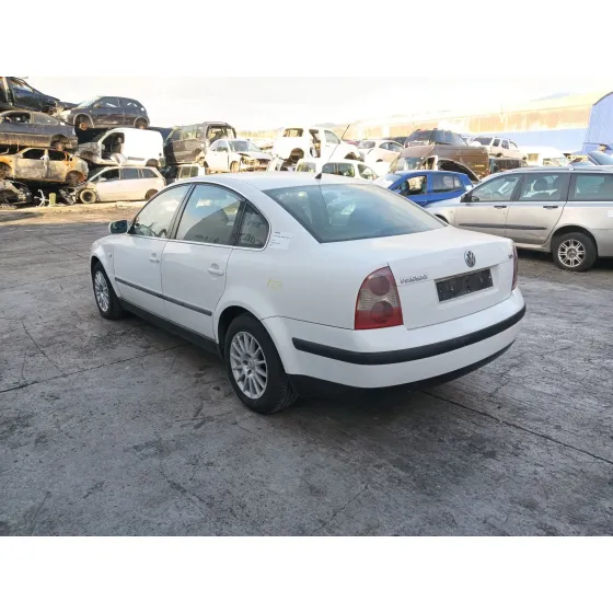Volkswagen PASSAT B5.5 (3B3) 2000