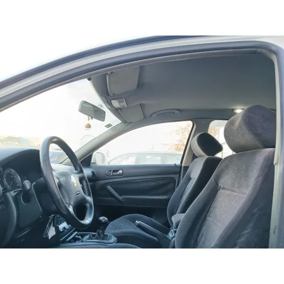 Volkswagen PASSAT B5.5 (3B3) 2000