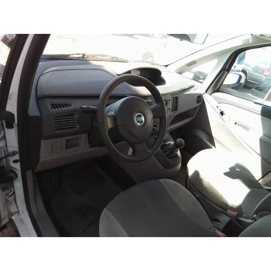 FIAT IDEA (135) '2005 1.3 JTD CAT BLANCO