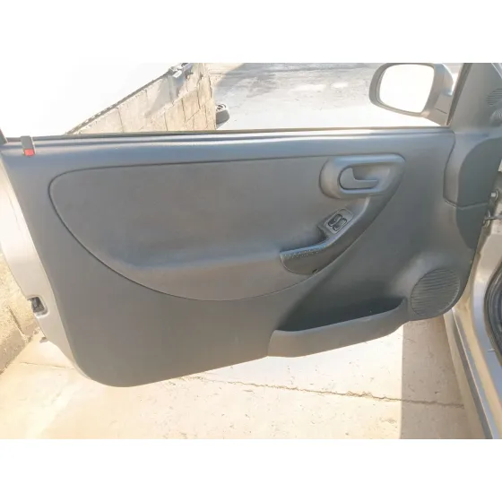 Opel CORSA C (X01) 2000