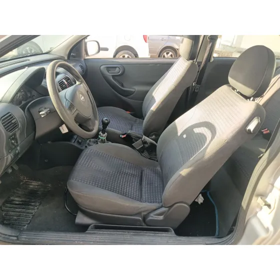 Opel CORSA C (X01) 2000