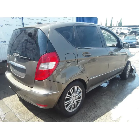MERCEDES CLASE A (W169) '2009 1.5 CAT VERDE DORADO