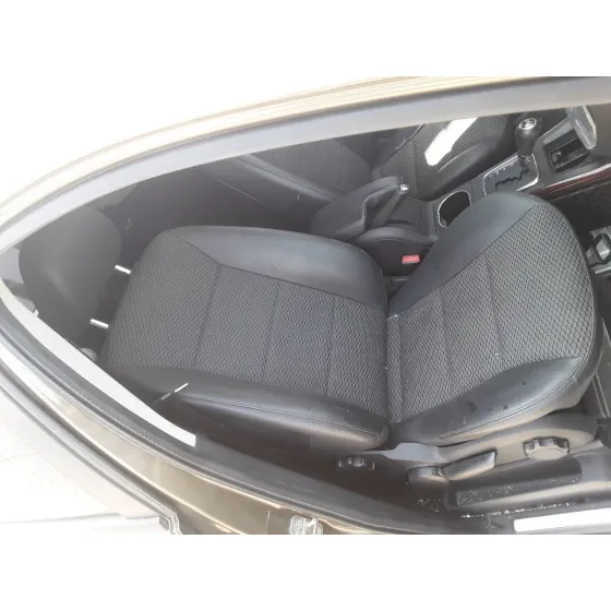 MERCEDES CLASE A (W169) '2009 1.5 CAT VERDE DORADO