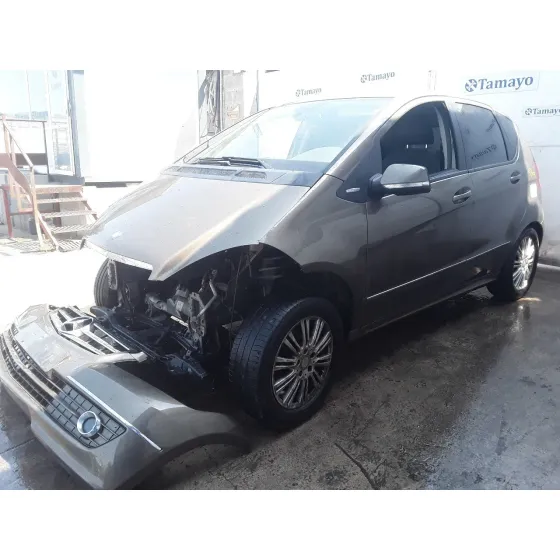 MERCEDES CLASE A (W169) '2009 1.5 CAT VERDE DORADO