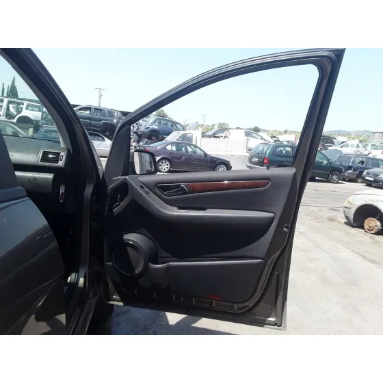 MERCEDES CLASE A (W169) '2009 1.5 CAT VERDE DORADO