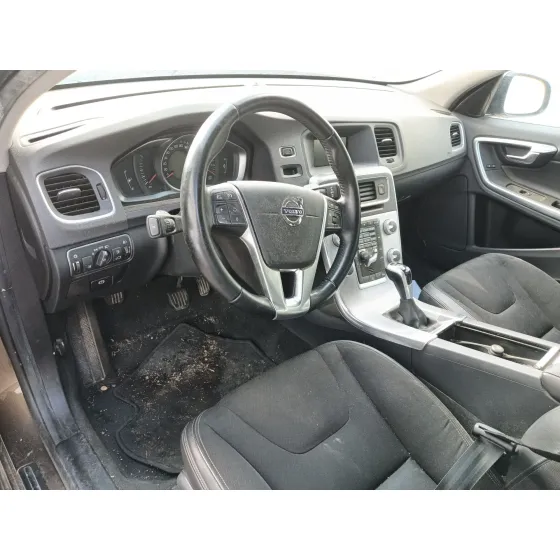 Volvo V60 I CROSS COUNTRY (157) 2015
