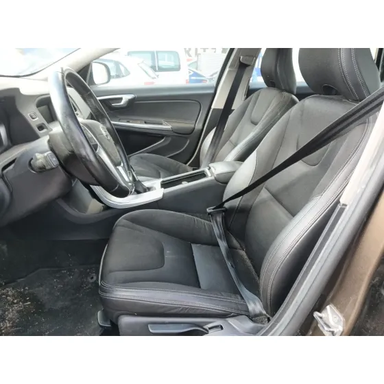 Volvo V60 I CROSS COUNTRY (157) 2015