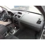 RENAULT MEGANE II CLASSIC BERLINA RENAULT MEGANE II CLASSIC BERLINA '2005 1.6 16V PLATA 2003