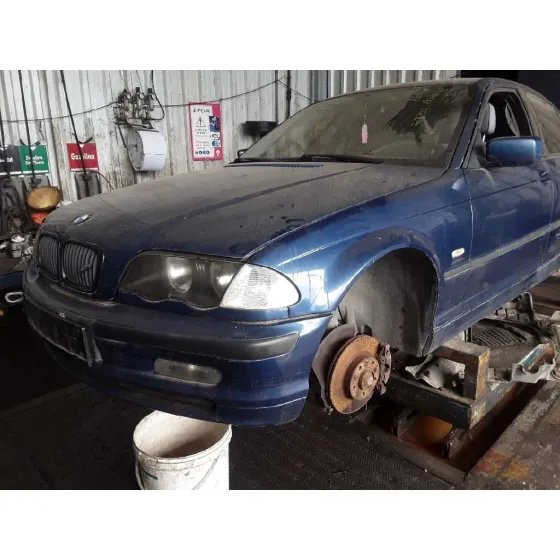 BMW SERIE 3 BERLINA (E46) '2001 * AZUL
