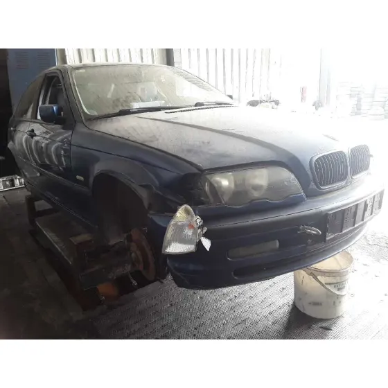 BMW SERIE 3 BERLINA (E46) '2001 * AZUL