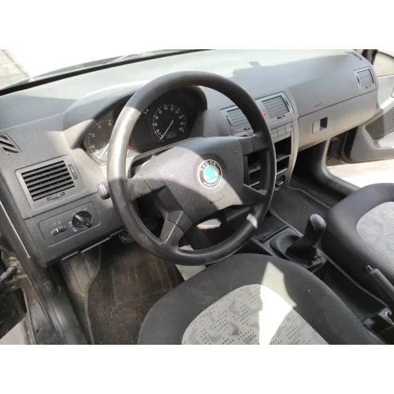 SKODA FABIA (6Y2/6Y3) '2004 1.4 NEGRO