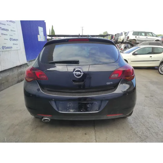 OPEL ASTRA J LIM. '2011 2.0 16V CDTI NEGRO