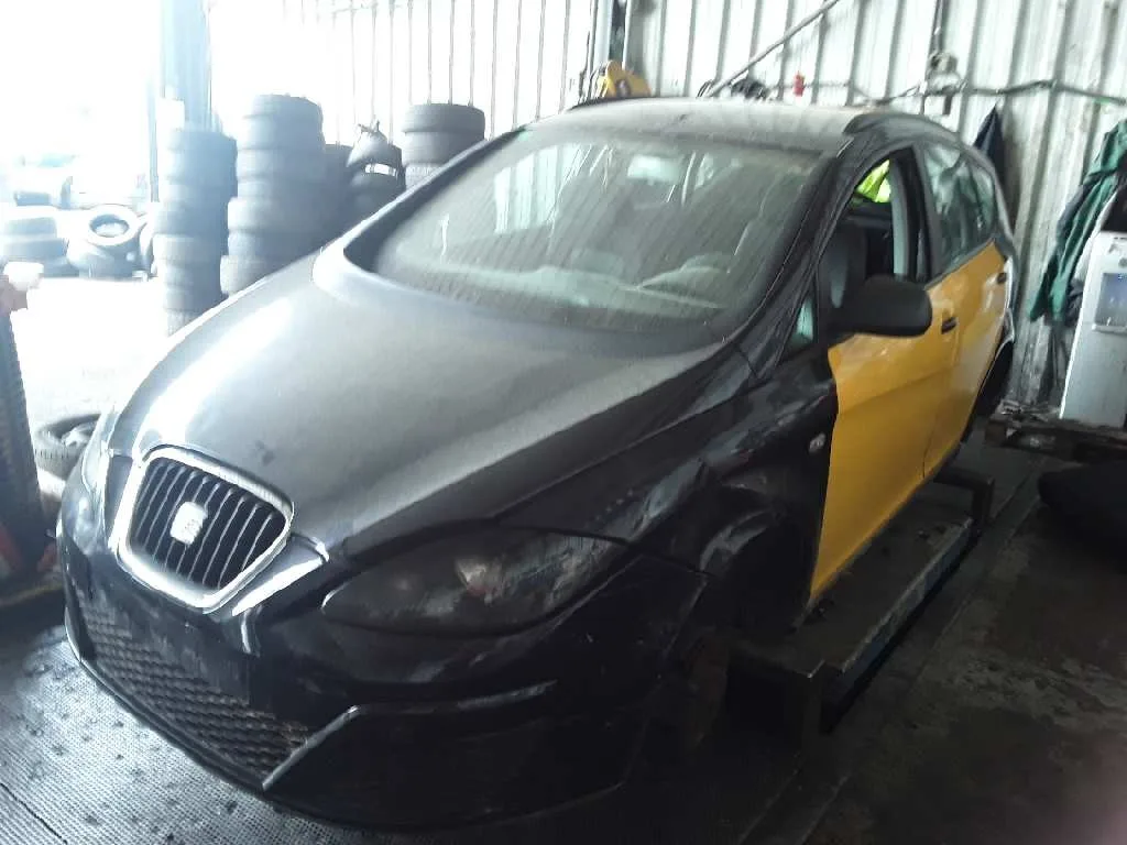 SEAT ALTEA XL (5P5) SEAT ALTEA XL (5P5) '2009 1.9 TDI AMARILLO NEGRO 2006