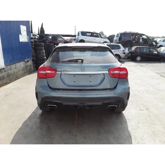 MERCEDES CLASE GLA (W156) 2015 * GRIS