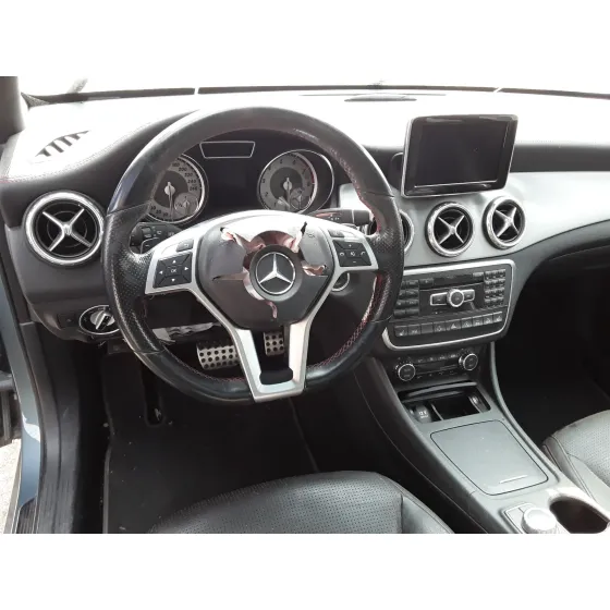 MERCEDES CLASE GLA (W156) 2015 * GRIS