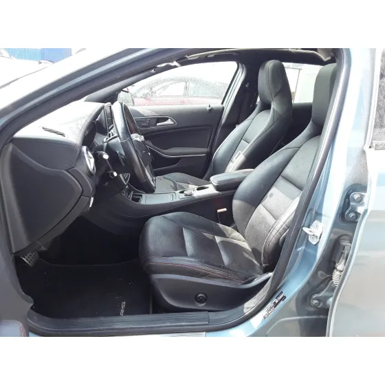 MERCEDES CLASE GLA (W156) 2015 * GRIS