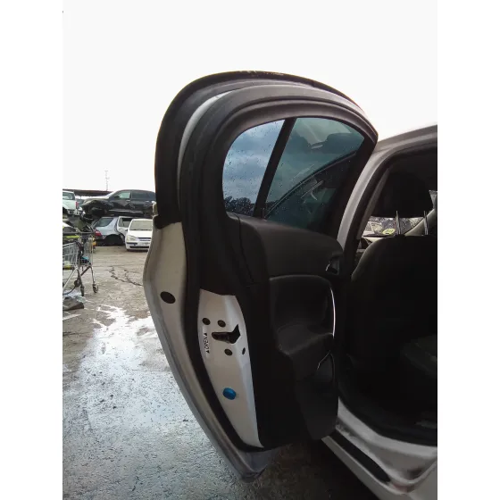 OPEL INSIGNIA BERLINA '2010 2.0 CDTI CAT BLANCO