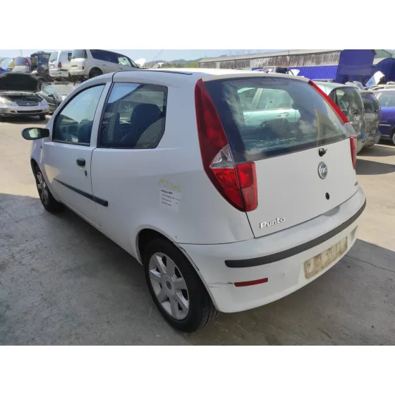 FIAT PUNTO BERLINA (188) '2005 1.3 JTD CAT BLANCO