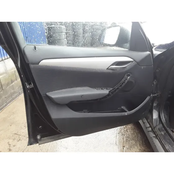 BMW X1 (E84) '2014 * NEGRO