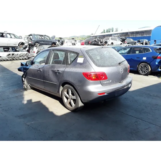MAZDA 3 BERLINA (BK) '2004 * GRIS