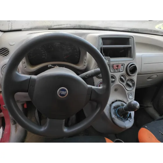 FIAT PANDA (169) '2003 1.2 CAT ROJO
