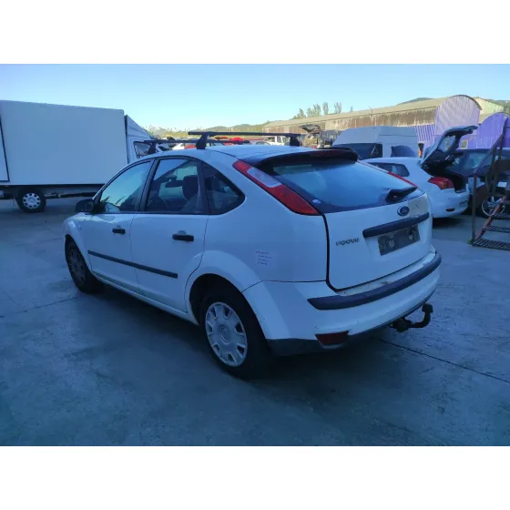 FORD FOCUS BERLINA (CAP) '2006 * BLANCO