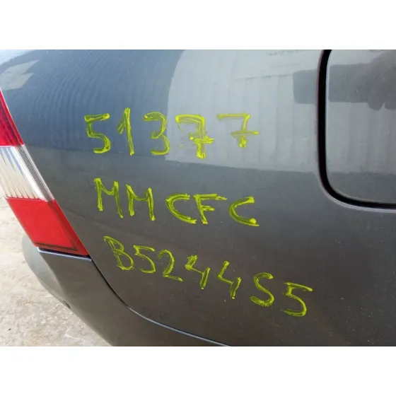 VOLVO V50 FAMILIAR '2004 2.4 CAT GRIS