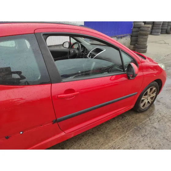 PEUGEOT 207 '2007 1.6 16V HDI ROJO
