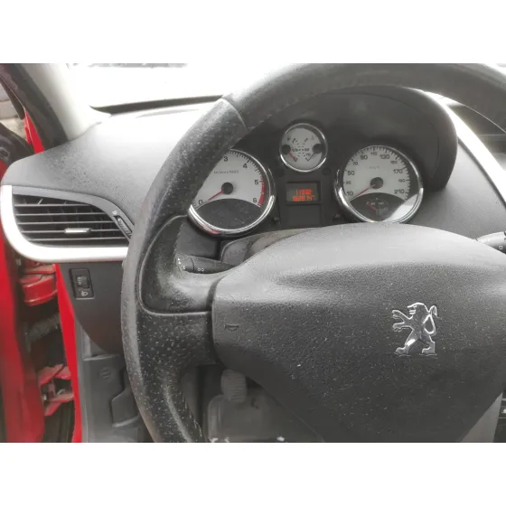 PEUGEOT 207 '2007 1.6 16V HDI ROJO