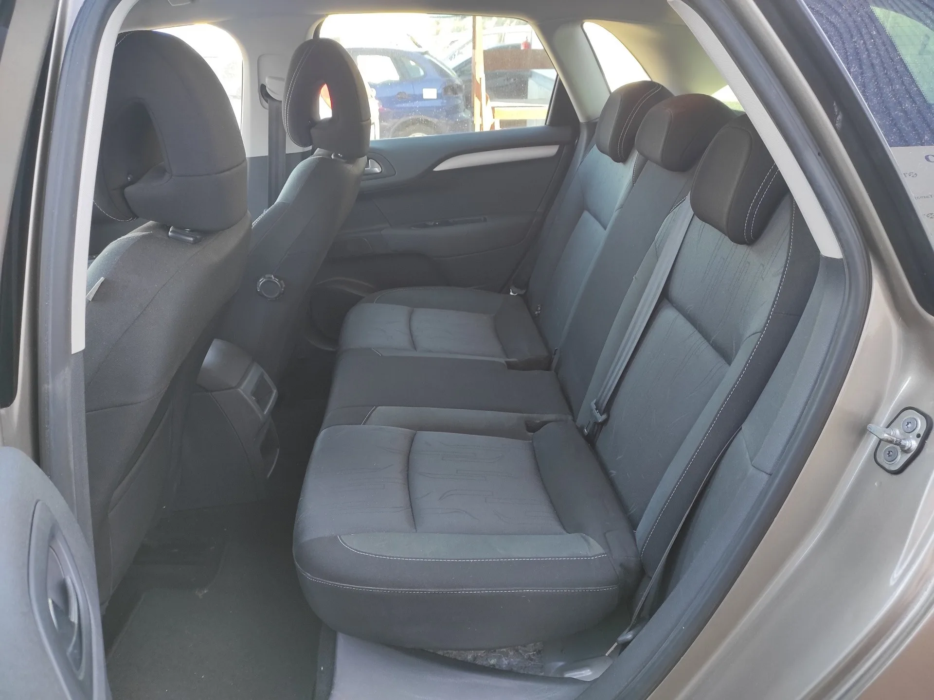 CITROEN C4 LIM. '2010 1.6 HDI FAP DORADO