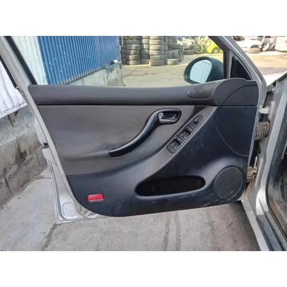SEAT TOLEDO (1M2) '2003 * PLATA