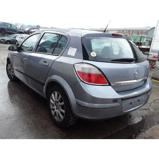 OPEL ASTRA H BERLINA '2005 1.9 CDTI PLATA