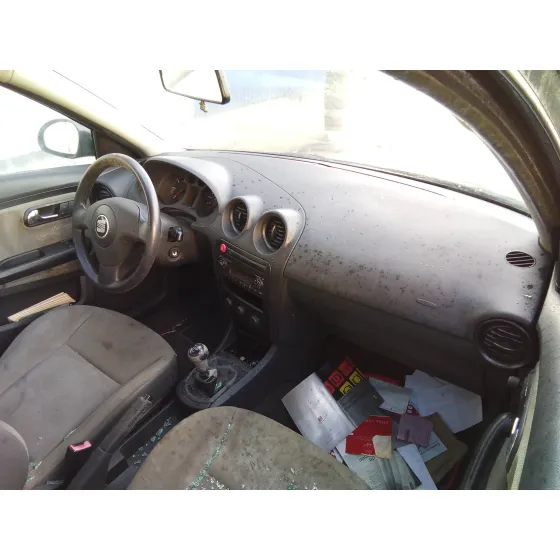 SEAT IBIZA (6L1) '2003 1.9 TDI NEGRO