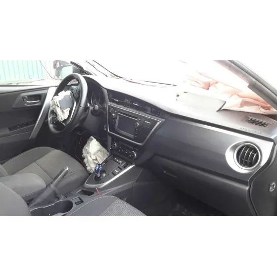 TOYOTA AURIS '2013 1.8 16V (HIBRIDO) BLANCO