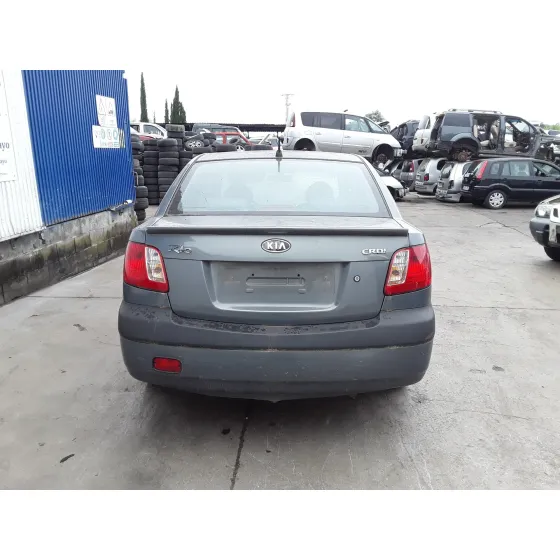 KIA RIO 2006 * GRIS