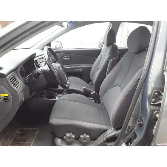 KIA RIO 2006 * GRIS