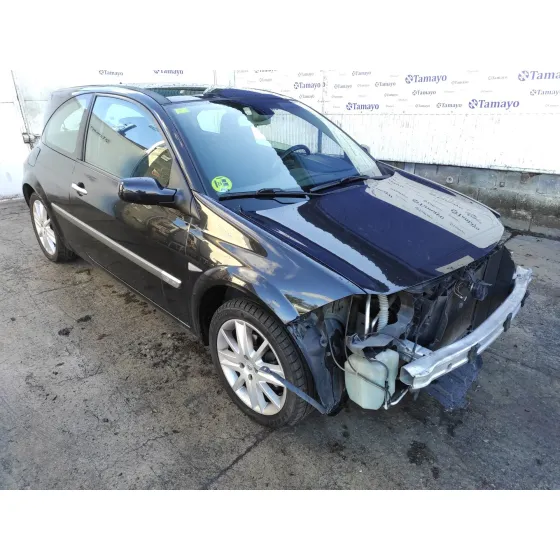 RENAULT MEGANE II BERLINA 3P '2005 1.6 16V NEGRO
