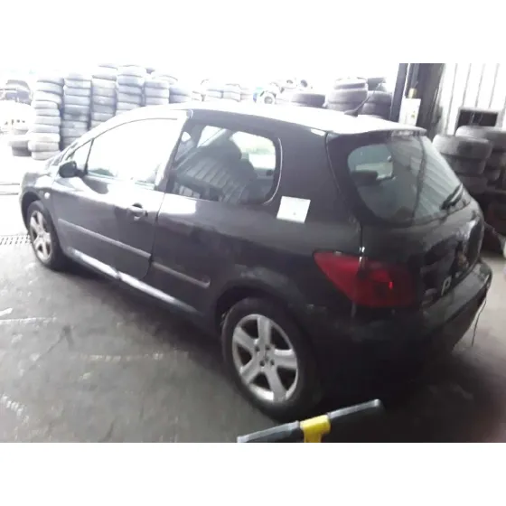 PEUGEOT 307 (S1) '2004 1.6 16V CAT NEGRO
