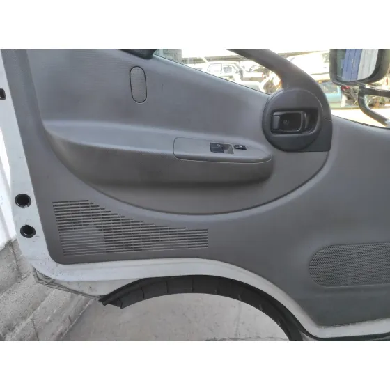 NISSAN NT400 CABSTAR (01/20214->) '2015 2.5 DIESEL BLANCO ROTULADO
