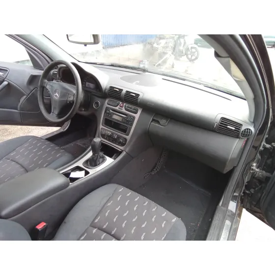MERCEDES CLASE C (W203) SPORTCOUPE '2003 C 220 CDI (LA) (203.708) NEGRO