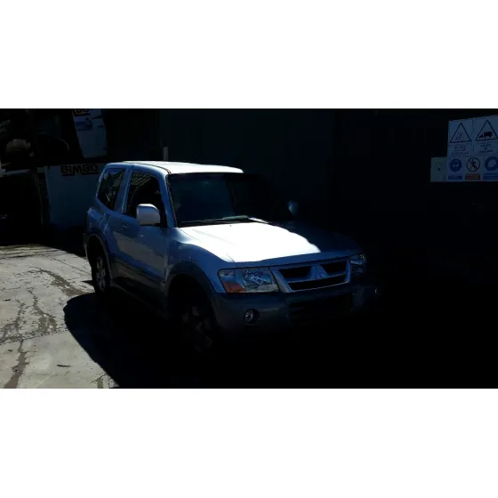 MITSUBISHI MONTERO (V60/V70) '2000 3.2 DI-D CAT PLATA