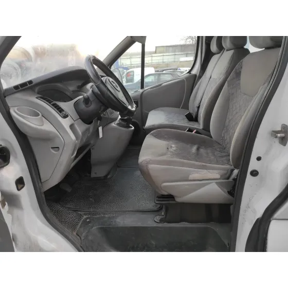 OPEL VIVARO '2003 1.9 CDTI CAT (F9Q-760 / L08) BLANCO
