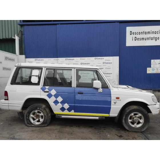 MITSUBISHI GALLOPER (HYUNDAI) '2001 2.5 TURBODIESEL BLANCO /AZUL