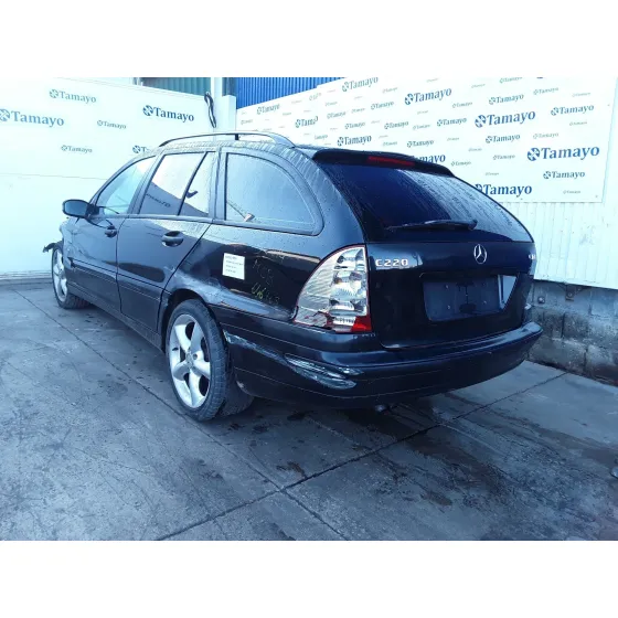 MERCEDES CLASE C (W203) FAMILIAR '2004 2.2 CDI CAT NEGRO
