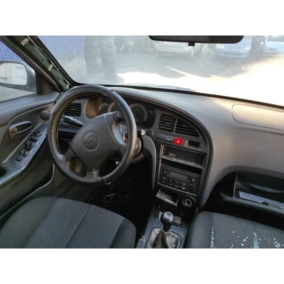 HYUNDAI ELANTRA (XD) '2001 1.6 16V CAT VERDE