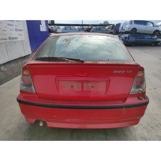 BMW SERIE 3 COMPACT (E46) '2003 2.0 16V DIESEL CAT ROJO